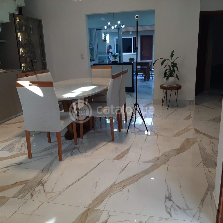 Excelente casa duplex com fino acabamento no Cajupiranga Condomínio Club
