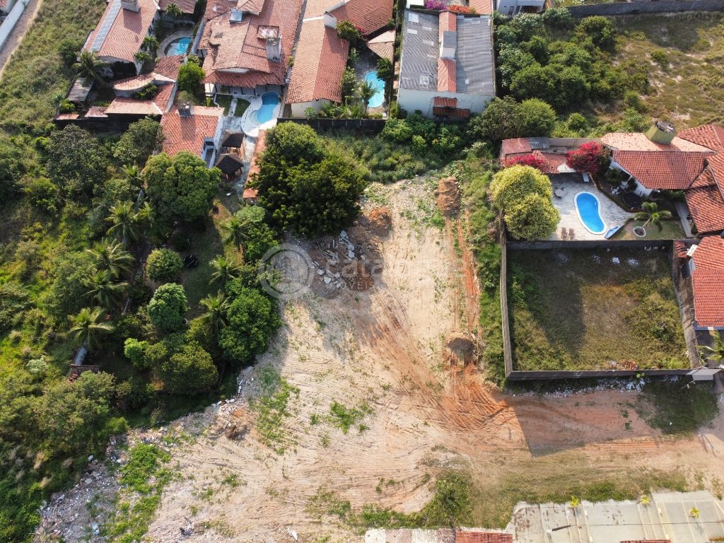 Área de 2000m² nas proximidades da integração