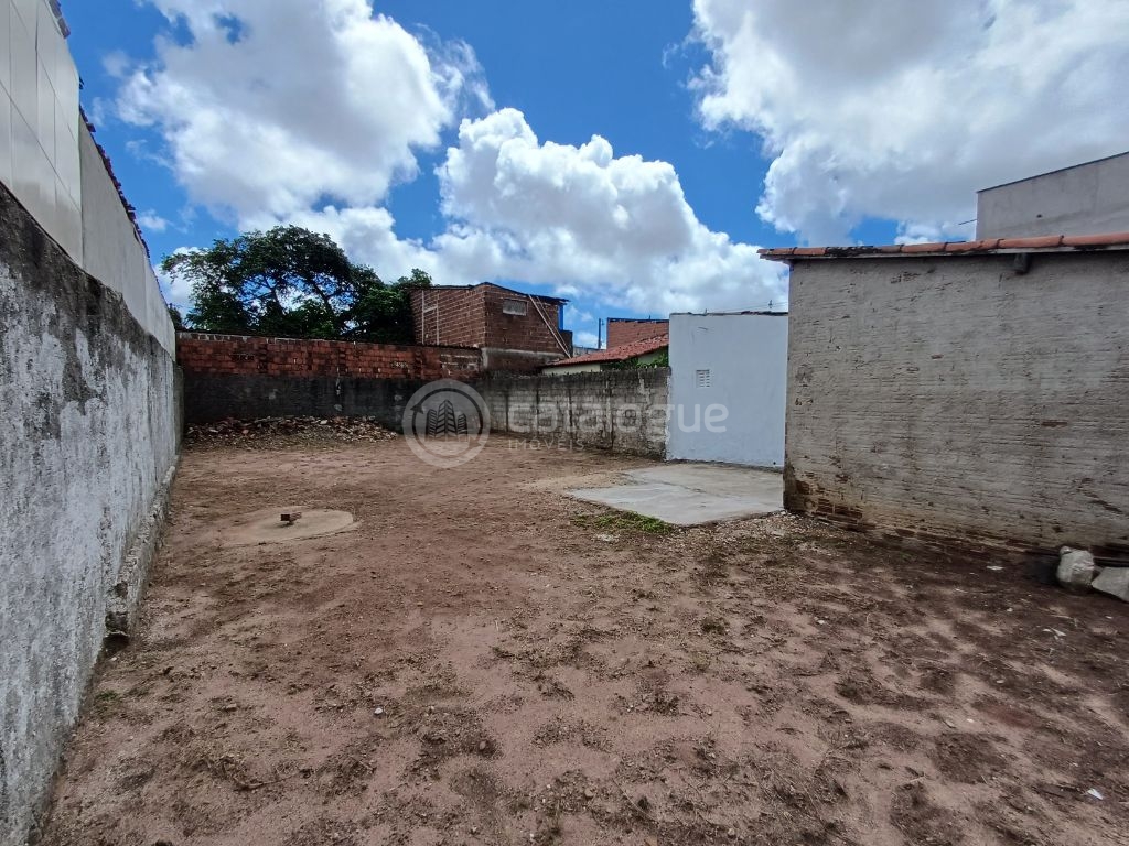 Oportunidade, Casa no Golandim, com ponto comercial próximo ao terminal de ônibus. 300m²