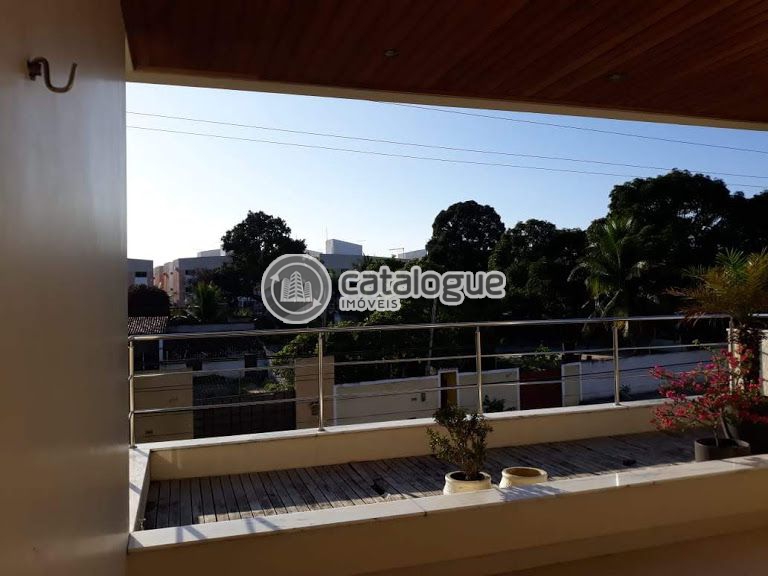 Venda de Casas / Padrão na cidade de Parnamirim