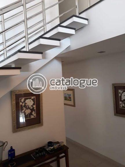 Venda de Casas / Padrão na cidade de Parnamirim
