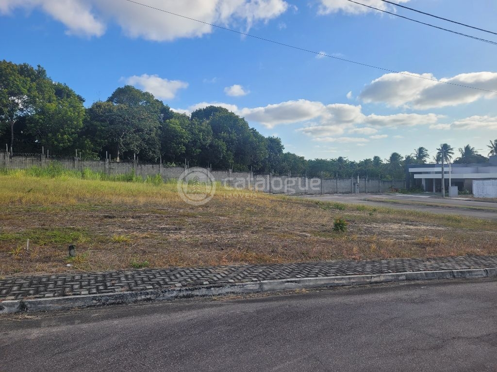 Lote em condomínio fechado