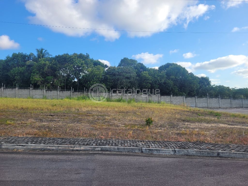 Lote em condomínio fechado