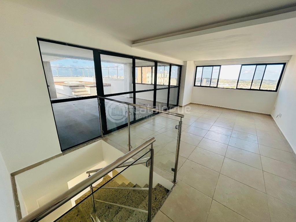 - Cobertura Duplex com 260m2 - 3 suites sendo 01 master com closet