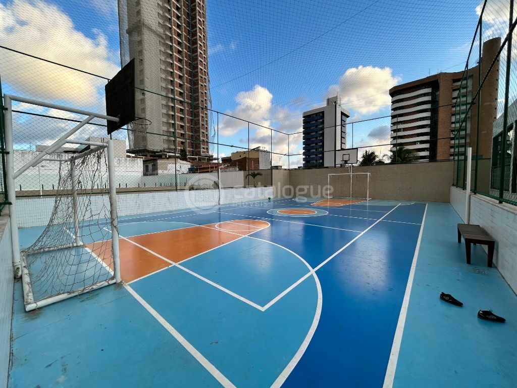 - Cobertura Duplex com 260m2 - 3 suites sendo 01 master com closet
