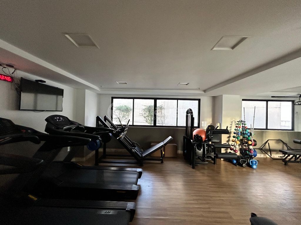 - Cobertura Duplex com 260m2 - 3 suites sendo 01 master com closet