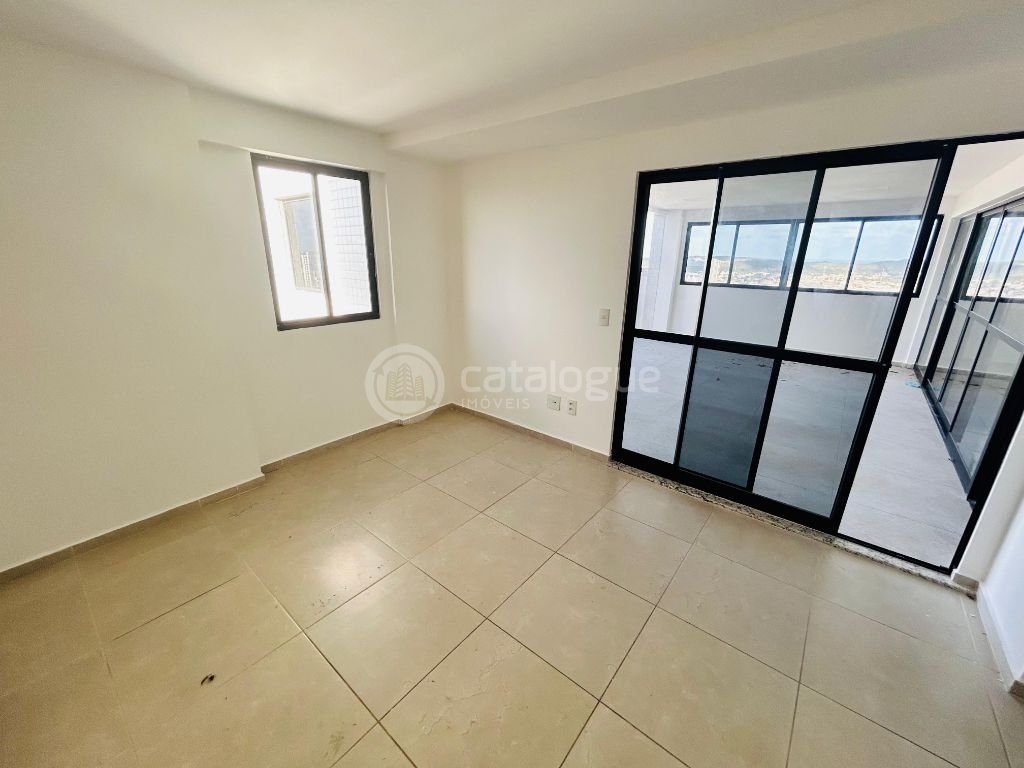 - Cobertura Duplex com 260m2 - 3 suites sendo 01 master com closet