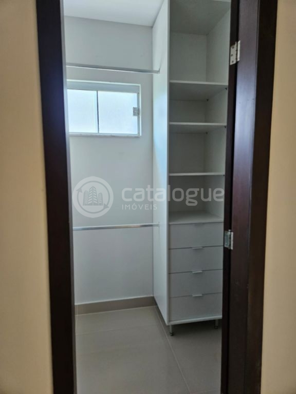 Alphaville - Luxuosa casa de 3 suítes à venda e locação no Condomínio do Pium, em Parnamirim