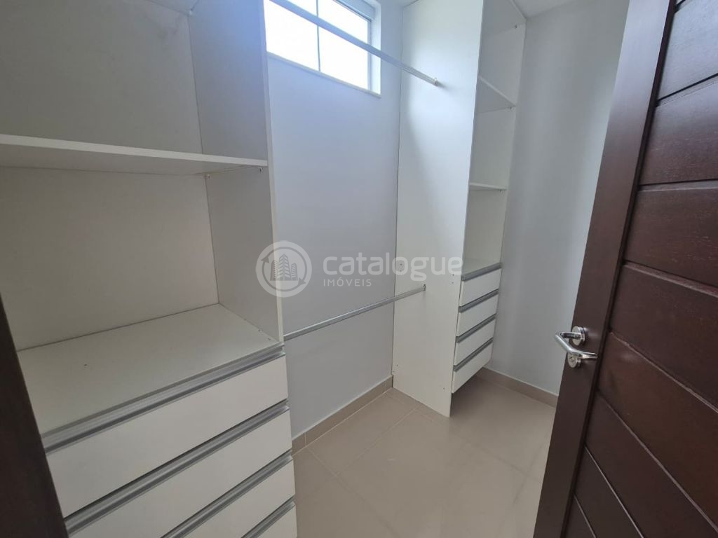 Alphaville - Luxuosa casa de 3 suítes à venda e locação no Condomínio do Pium, em Parnamirim