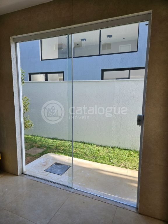 Alphaville - Luxuosa casa de 3 suítes à venda e locação no Condomínio do Pium, em Parnamirim