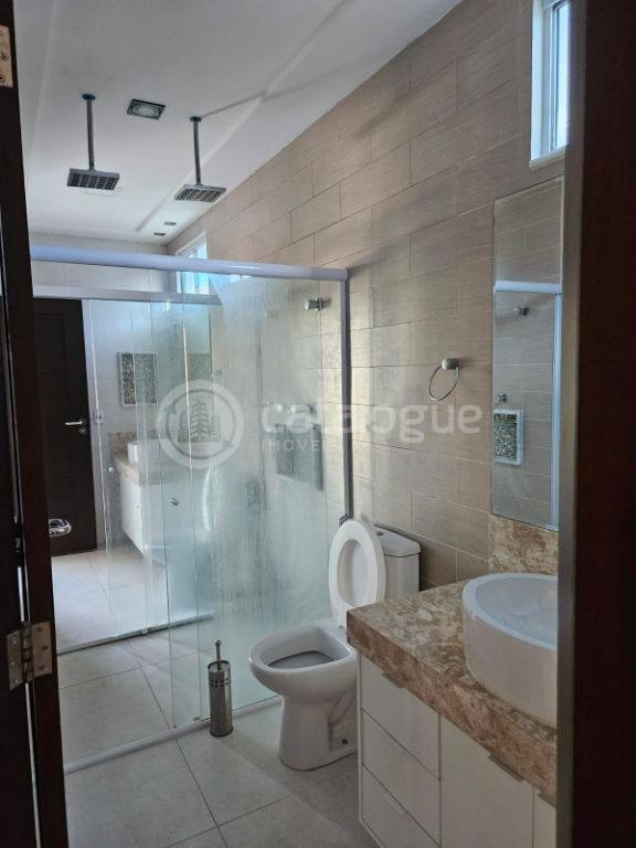 Alphaville - Luxuosa casa de 3 suítes à venda e locação no Condomínio do Pium, em Parnamirim
