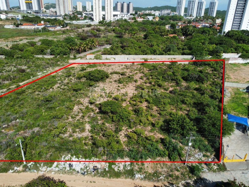Terreno à venda em Ponta Negra