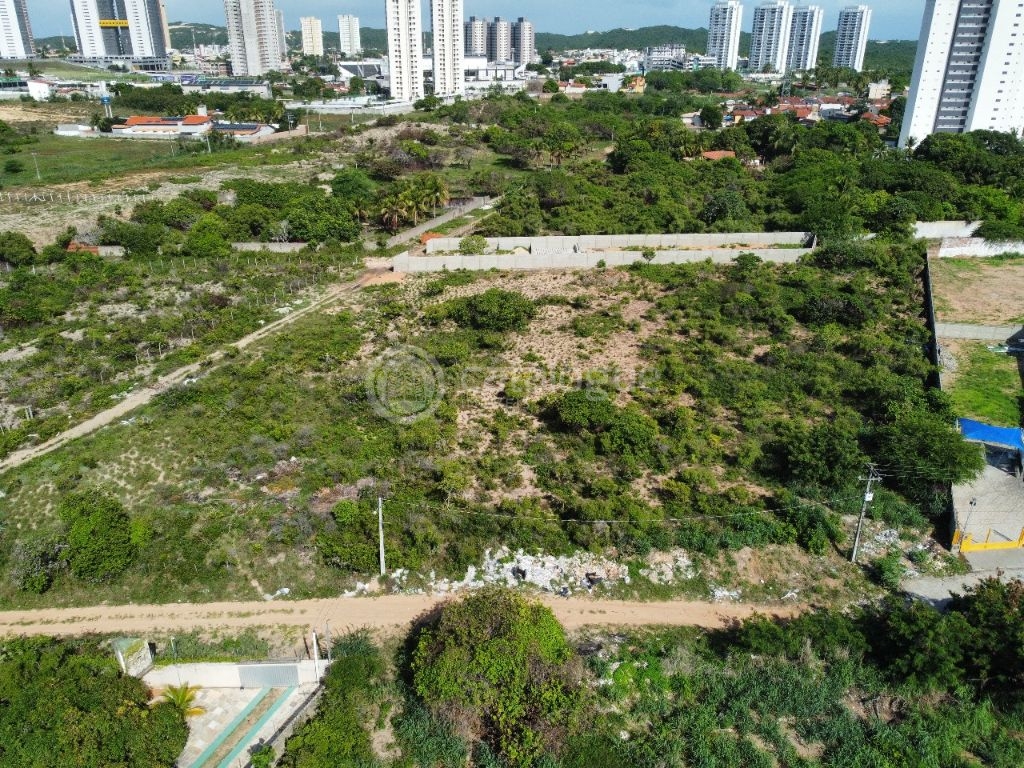 Terreno à venda em Ponta Negra