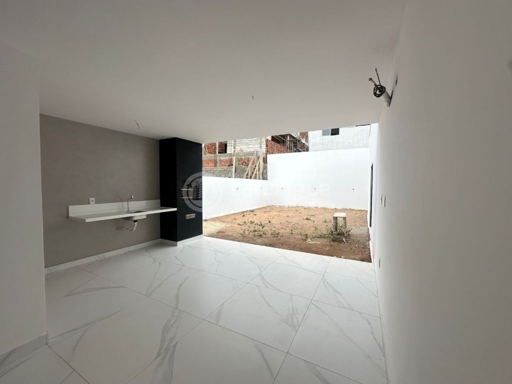 Casa duplex - lado da sombra - yby natureza