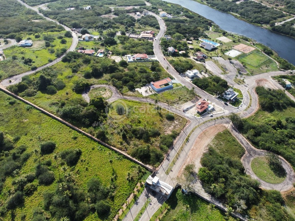 Oportunidade no condomínio LAGOA DO MATO