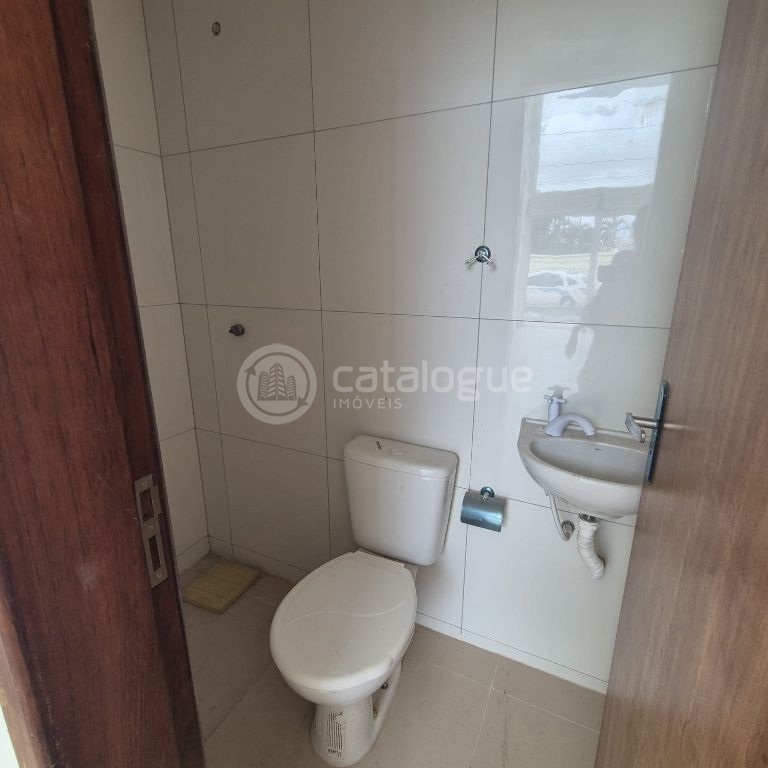 Alugo 9 salas comerciaide 24 e 18 m2 com banheiro e espaço pra cozinha