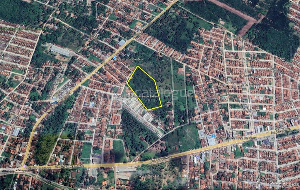 Excelente oportunidade: área à venda no centro de extremoz