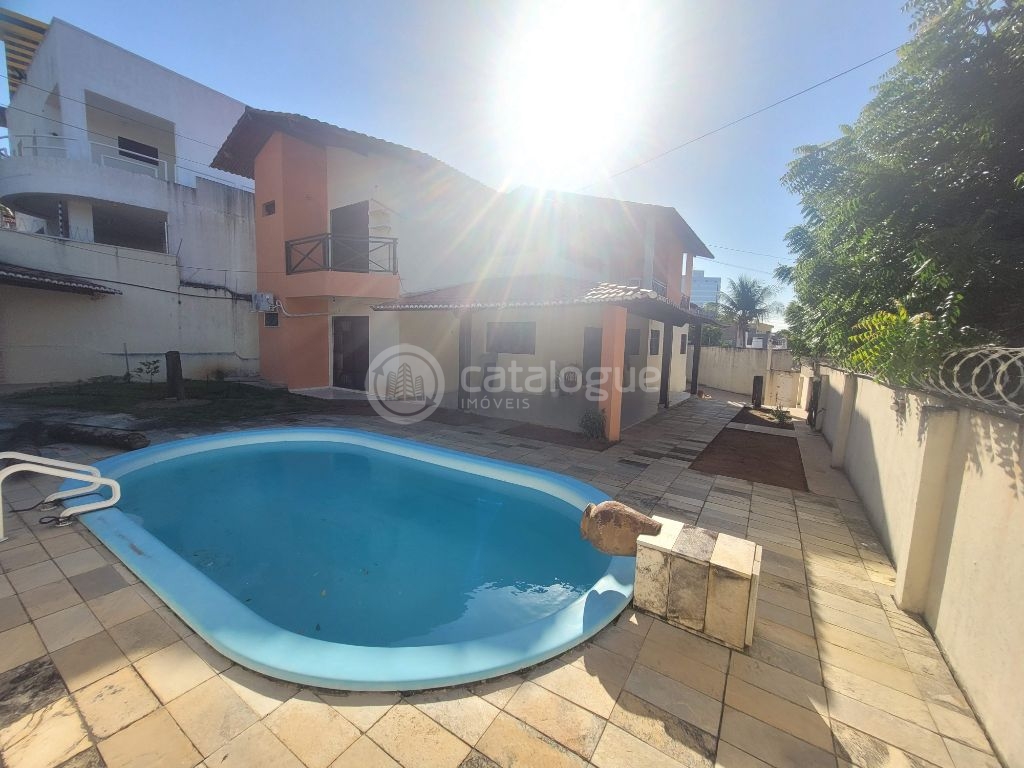 Casa à Venda Ampla, Moderna e Completa em Ponta negra