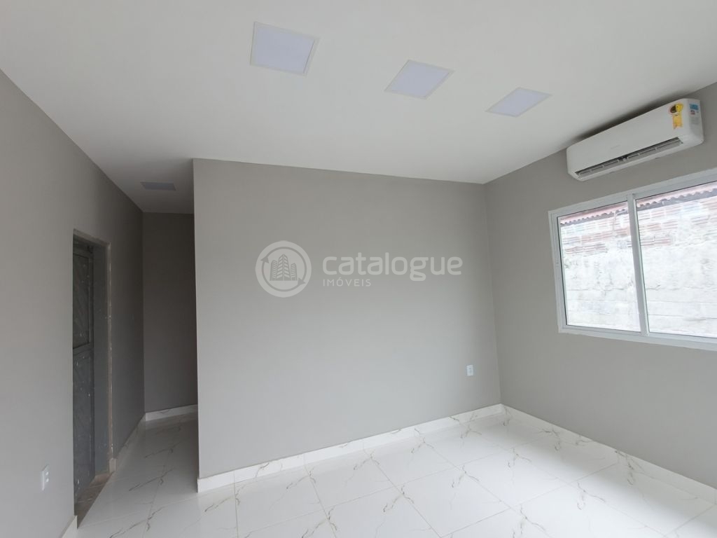 Casa Antiga com Potencial no Conjunto Ponta Negra
