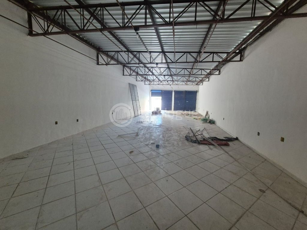 Amplo Ponto Comercial + Casa + Terreno à venda em Nova Parnamirim, Parnamirim, Tb Podendo alugar separadamente( Ponto e casa)