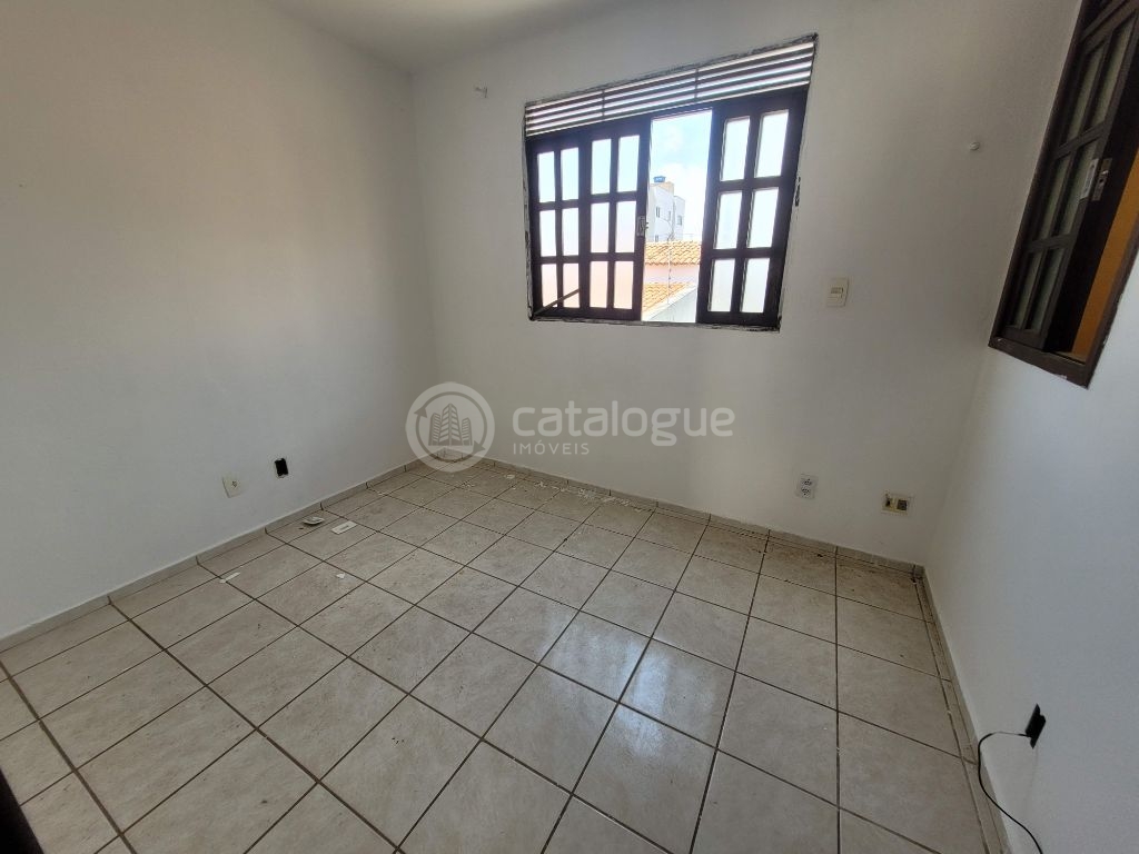Amplo Ponto Comercial + Casa + Terreno à venda em Nova Parnamirim, Parnamirim, Tb Podendo alugar separadamente( Ponto e casa)