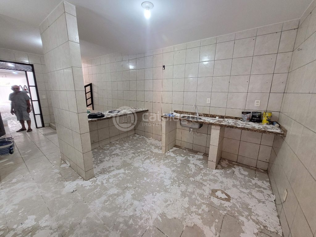 Amplo Ponto Comercial + Casa + Terreno à venda em Nova Parnamirim, Parnamirim, Tb Podendo alugar separadamente( Ponto e casa)