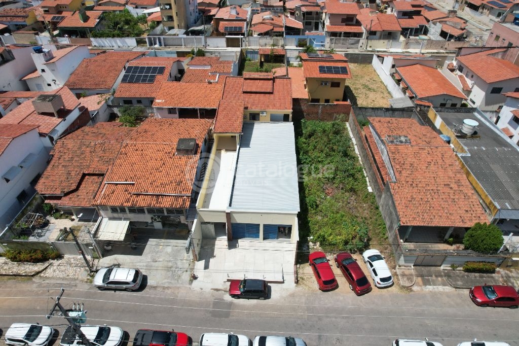 Amplo ponto comercial casa terreno à venda em nova parnamiri