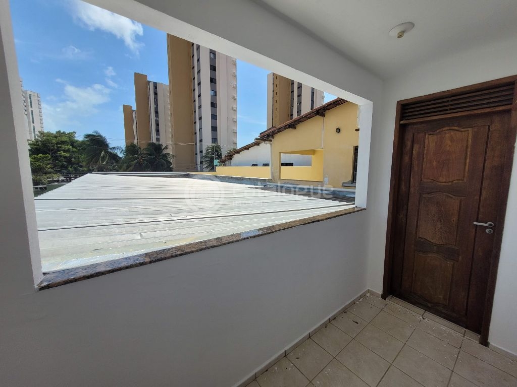 Amplo Ponto Comercial + Casa + Terreno à venda em Nova Parnamirim, Parnamirim, Tb Podendo alugar separadamente( Ponto e casa)