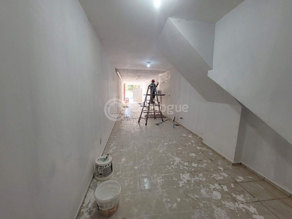 Amplo Ponto Comercial + Casa + Terreno à venda em Nova Parnamirim, Parnamirim, Tb Podendo alugar separadamente( Ponto e casa)