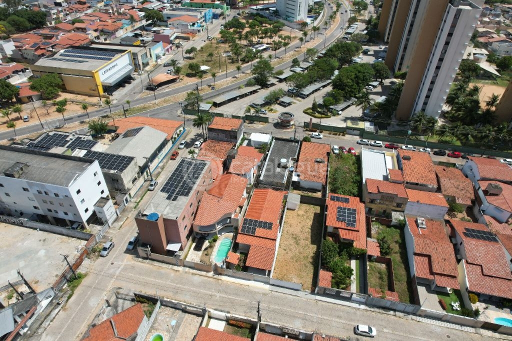 Amplo ponto comercial casa terreno à venda em nova parnamiri