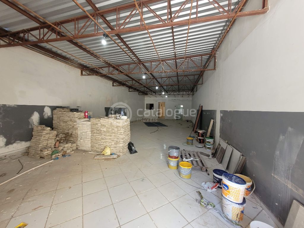 Amplo Ponto Comercial + Casa + Terreno à venda em Nova Parnamirim, Parnamirim, Tb Podendo alugar separadamente( Ponto e casa)