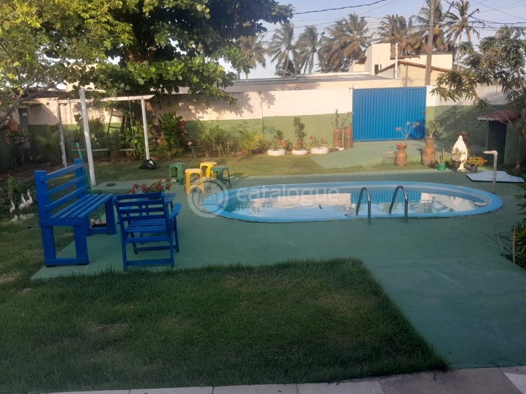 Casa com 4 Dormitórios e 2 Suítes na Praia de Muriú