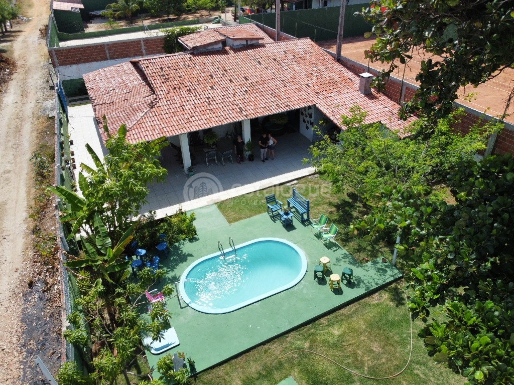 Casa com 4 dormitórios e 2 suítes na praia de muriú