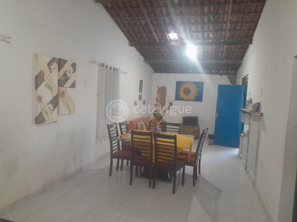 Casa com 4 Dormitórios e 2 Suítes na Praia de Muriú