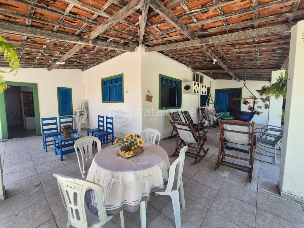 Casa com 4 dormitórios e 2 suítes na praia de muriú