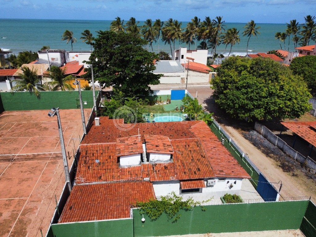 Casa com 4 dormitórios e 2 suítes na praia de muriú