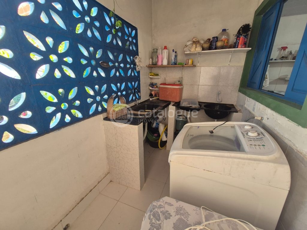 Casa com 4 Dormitórios e 2 Suítes na Praia de Muriú