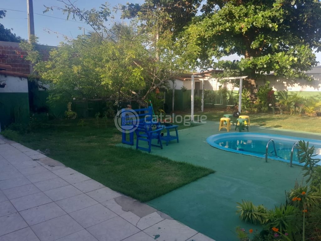 Casa com 4 Dormitórios e 2 Suítes na Praia de Muriú