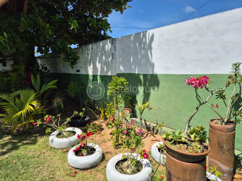 Casa com 4 Dormitórios e 2 Suítes na Praia de Muriú