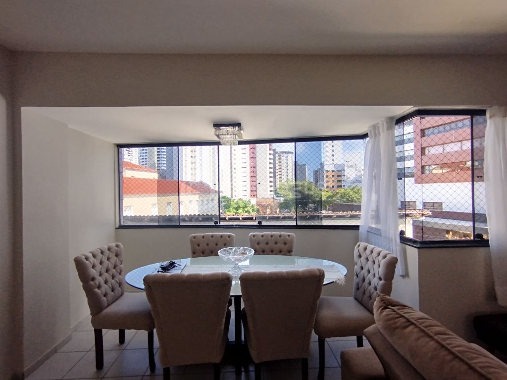 Excelente apartamento em petrópolis 80m²