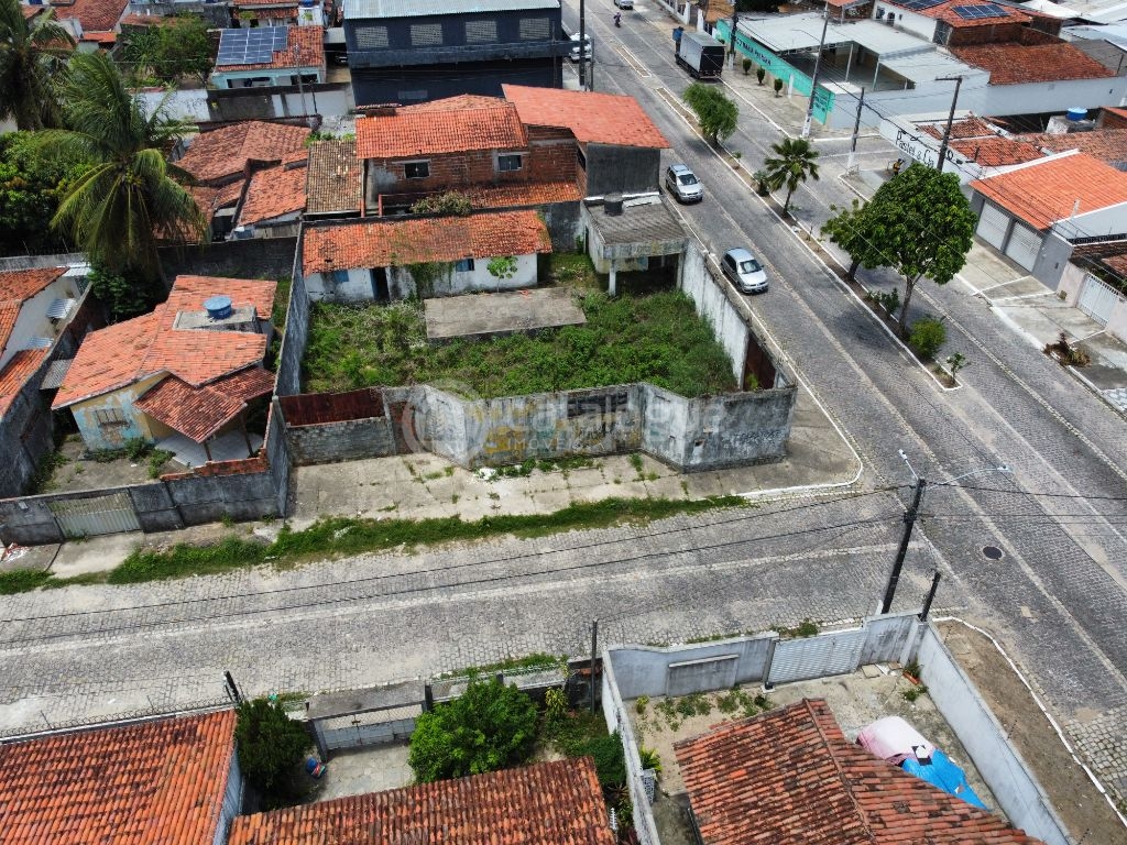 Lote de esquina a venda em Rosa dos ventos - Parnamirim - 400 m2