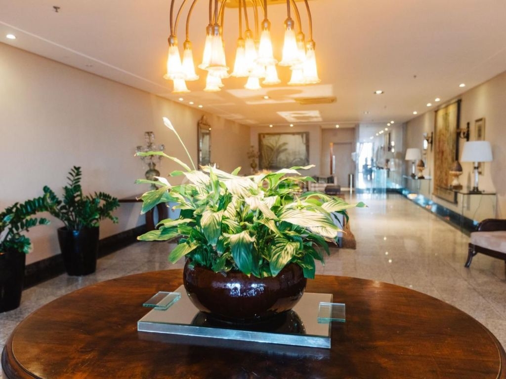 Apartamento Luxuoso com 5 Dormitórios em Areia Preta