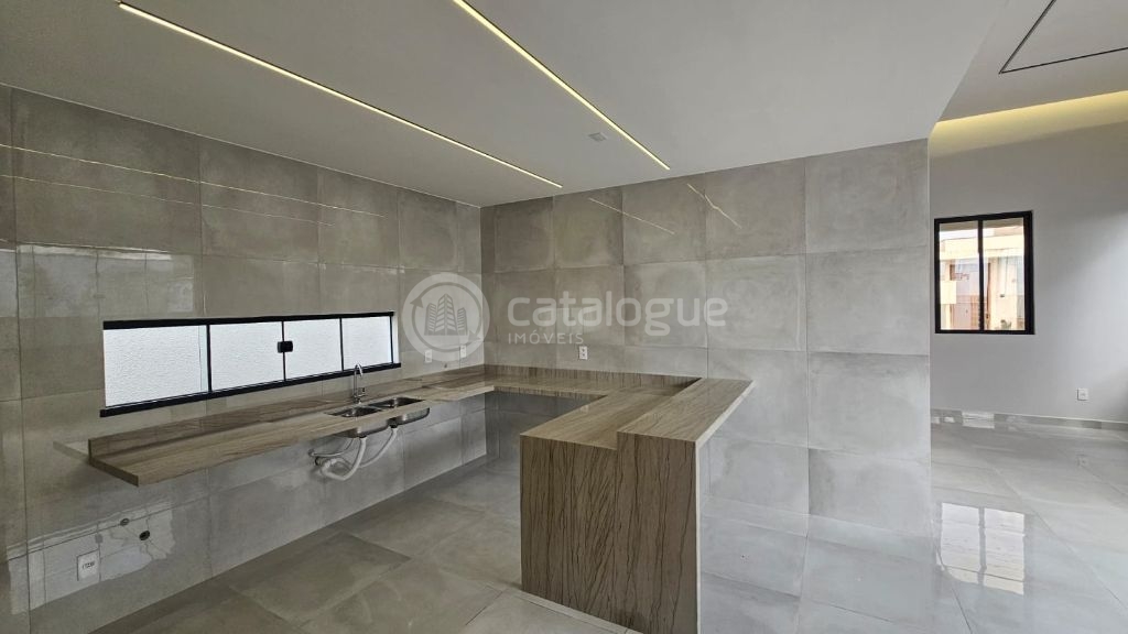 Casa no condomínio monte carlo – parque das nações parnamiri