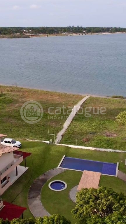 Casa em Condomínio na Lagoa do Bonfim - 4 Dormitórios