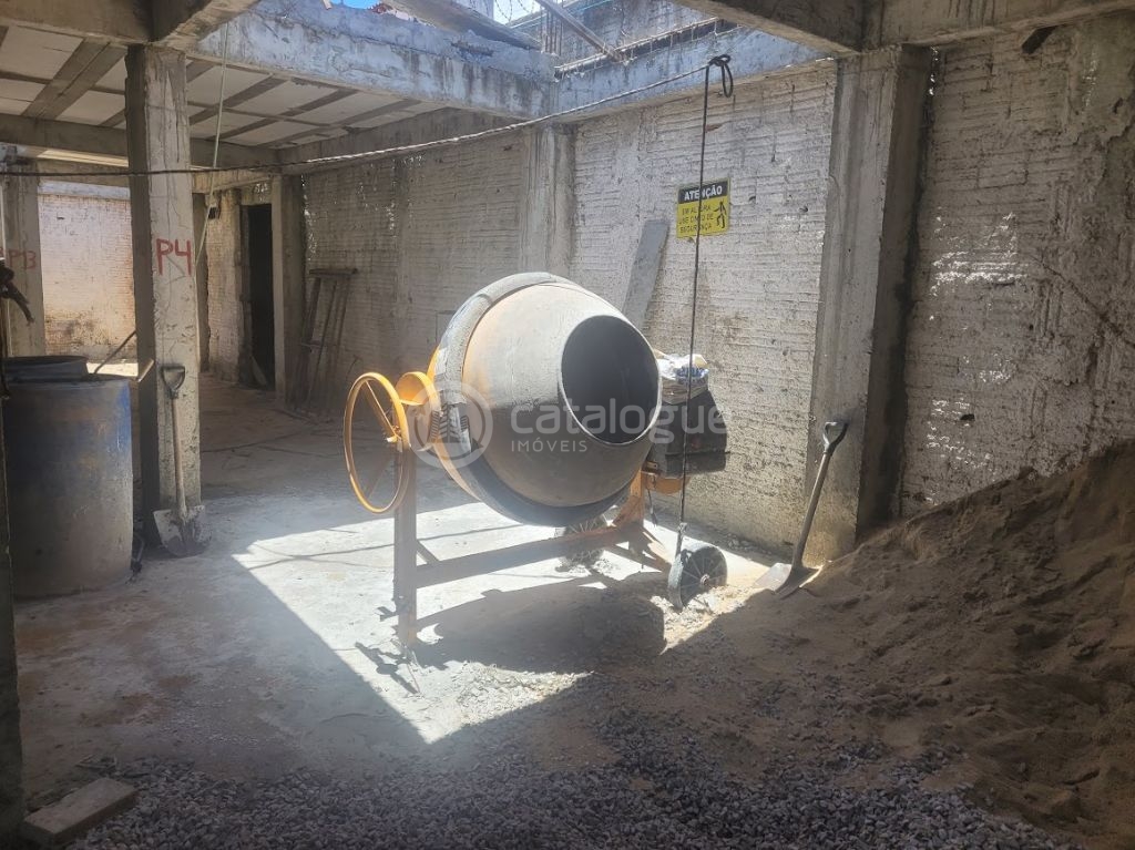 INVESTIMENTO - Prédio residencial multifamiliar - 20 APTOS