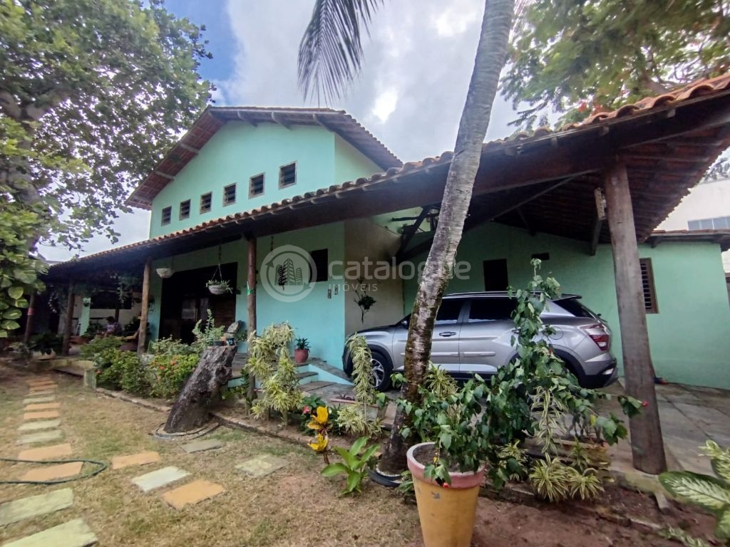 Terreno amplo co 2 casas em ponta negra