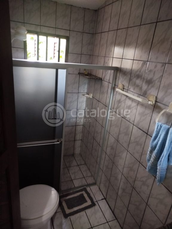 Terreno amplo co 2 casas em ponta negra