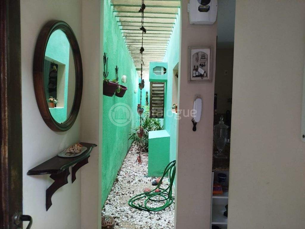 Terreno amplo co 2 casas em ponta negra