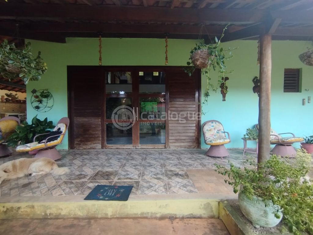 Terreno amplo co 2 casas em ponta negra