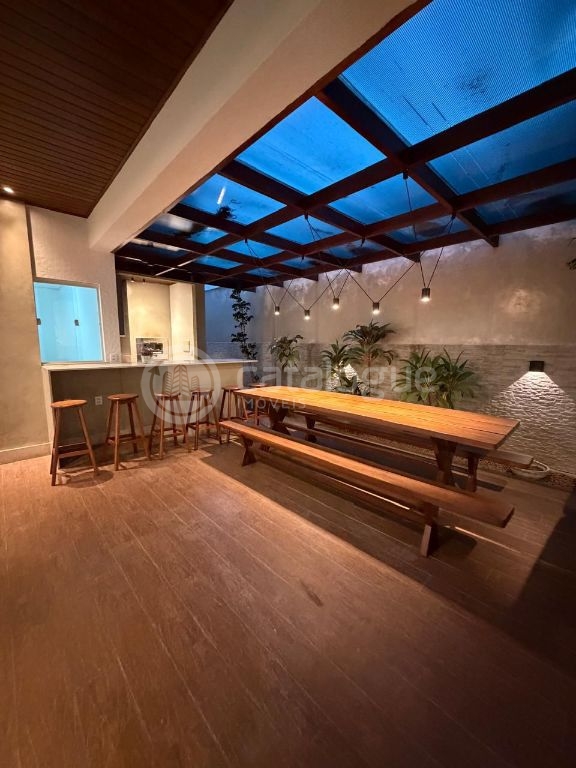 Vende – bela casa duplex no bosque das palmeiras